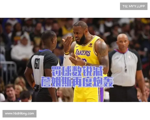 老詹边线球发球成功后准备两次罚球,关键时刻能否再度逆袭 老詹边线球发球成功后准备两次罚球,关键时刻能否再度逆袭